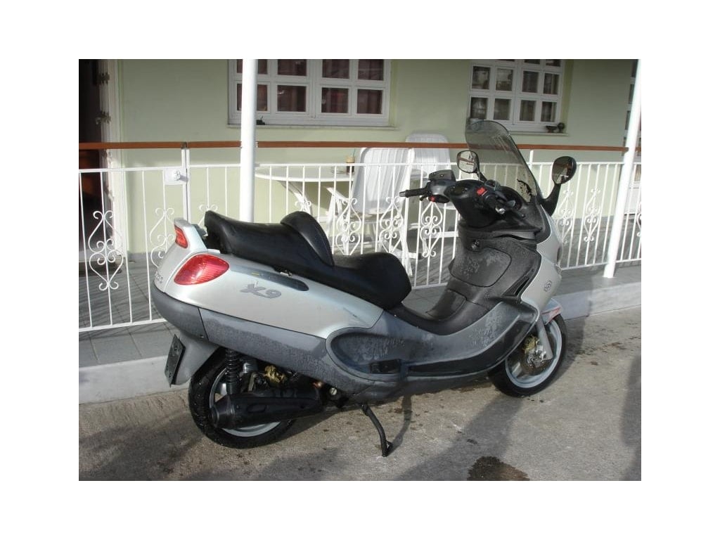 Aνταλλακτικά PIAGGIO X9 250 2004