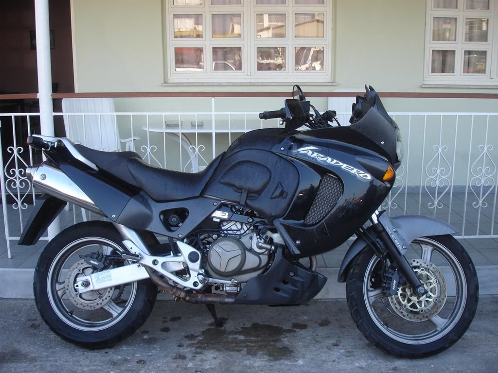 Ανταλλακτικά για HONDA XL1000V VARADERO 2001