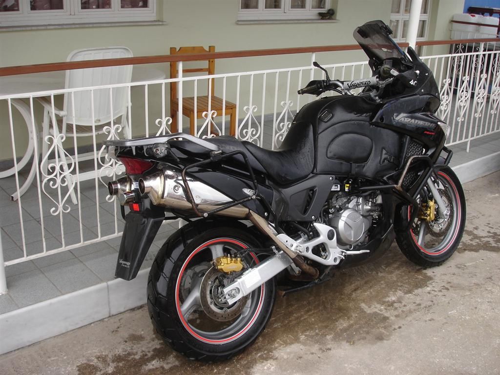 Ανταλλακτικά για HONDA XL1000V VARADERO 2006