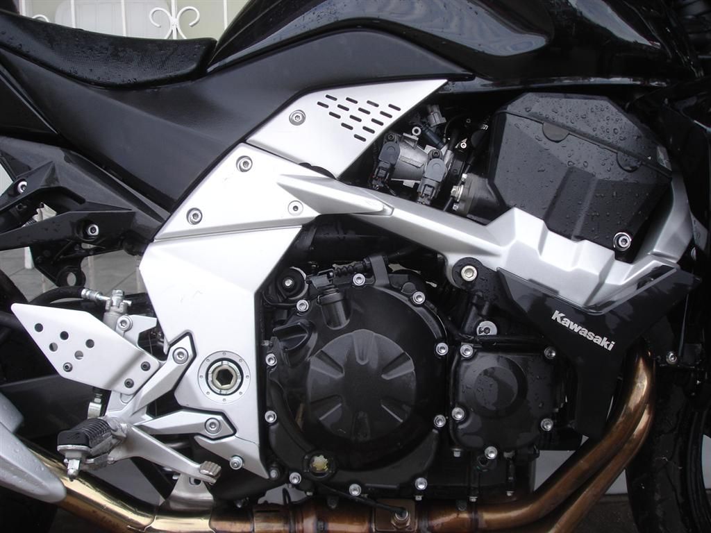 Ανταλλακτικά για KAWASAKI Z 750 2008