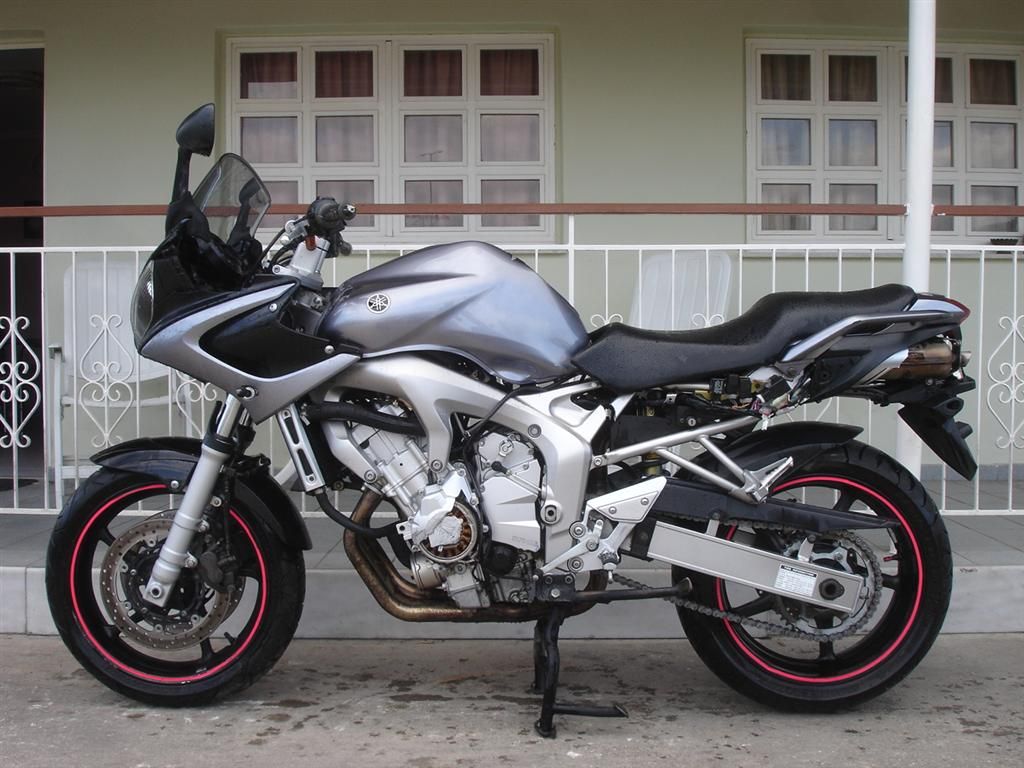 Ανταλλακτικά για YAMAHA FZ6 FAZER 2004