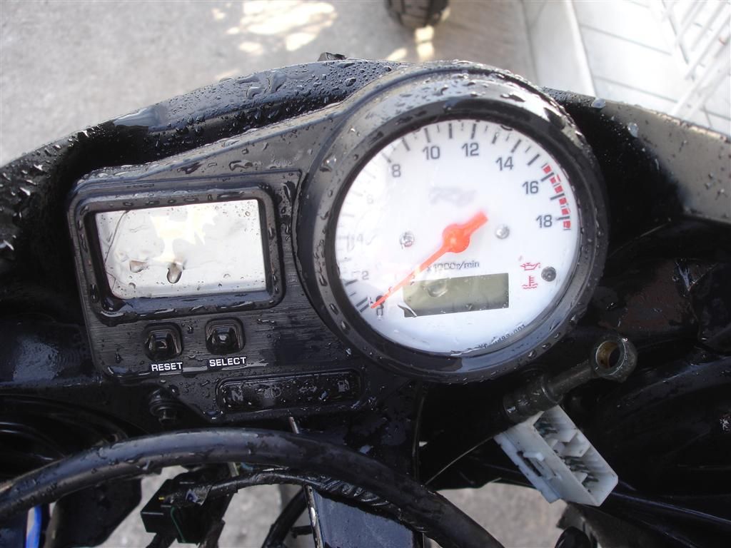 Ανταλλακτικά για YAMAHA YZF R6 2002
