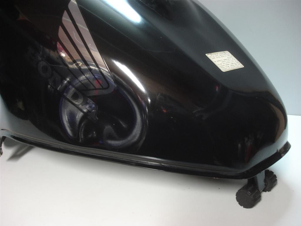 ΝΤΕΠΟΖΙΤΟ HONDA CBR 1100XX SUPER BLACKBIRD 2006