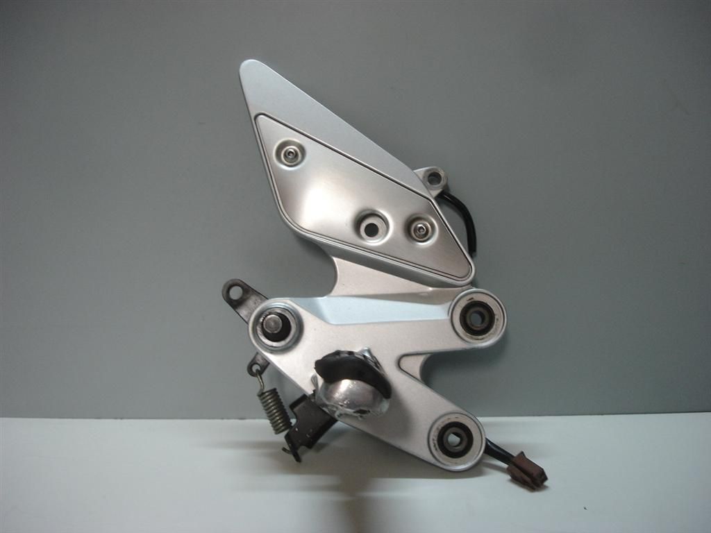 ΒΑΣΗ ΜΑΡΣΠΙΕ YAMAHA FZ6 FAZER 2008 usedmotoparts.gr