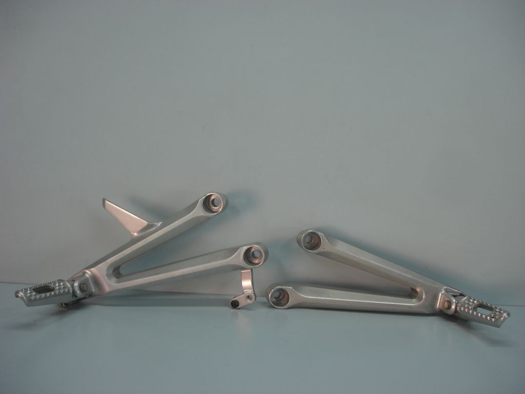 ΒΑΣΗ ΜΑΡΣΠΙΕ ΣΥΝΕΠΙΒΑΤΗ -L & -R- HONDA CBR 1000RR 2006