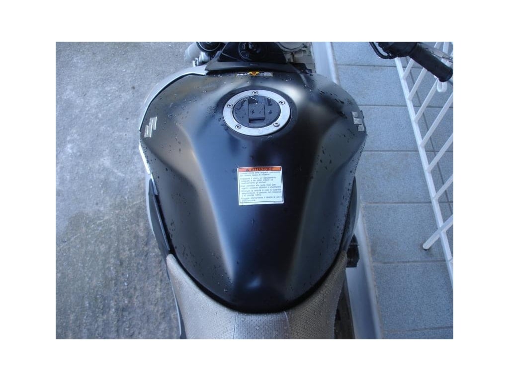 Ανταλλακτικά SUZUKI GSR 600 2005