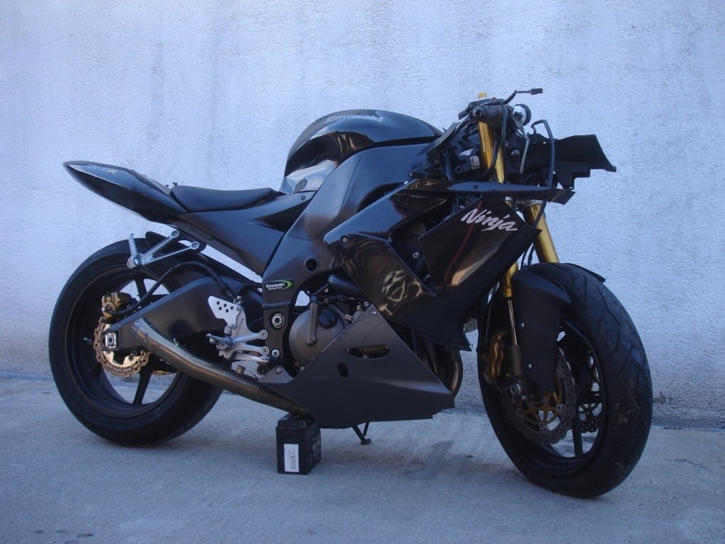 ΑΝΤΑΛΛΑΚΤΙΚΑ KAWASAKI ZX-10R 1000 2005