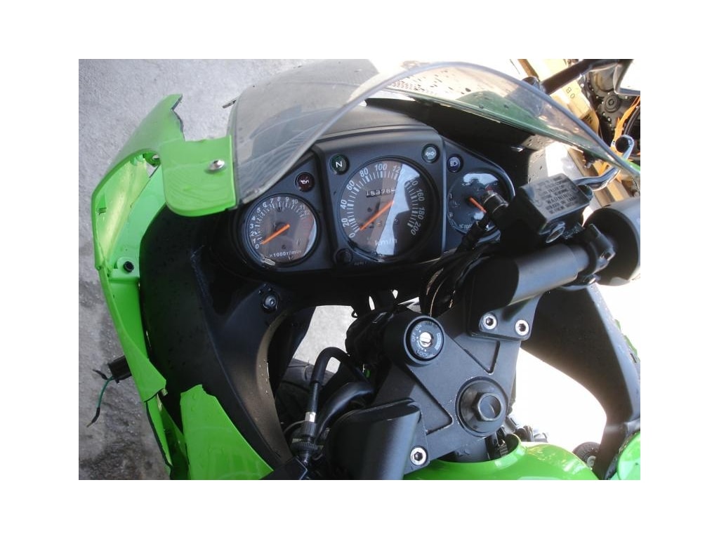 Aνταλλακτικά KAWASAKI ZX 250R 2010