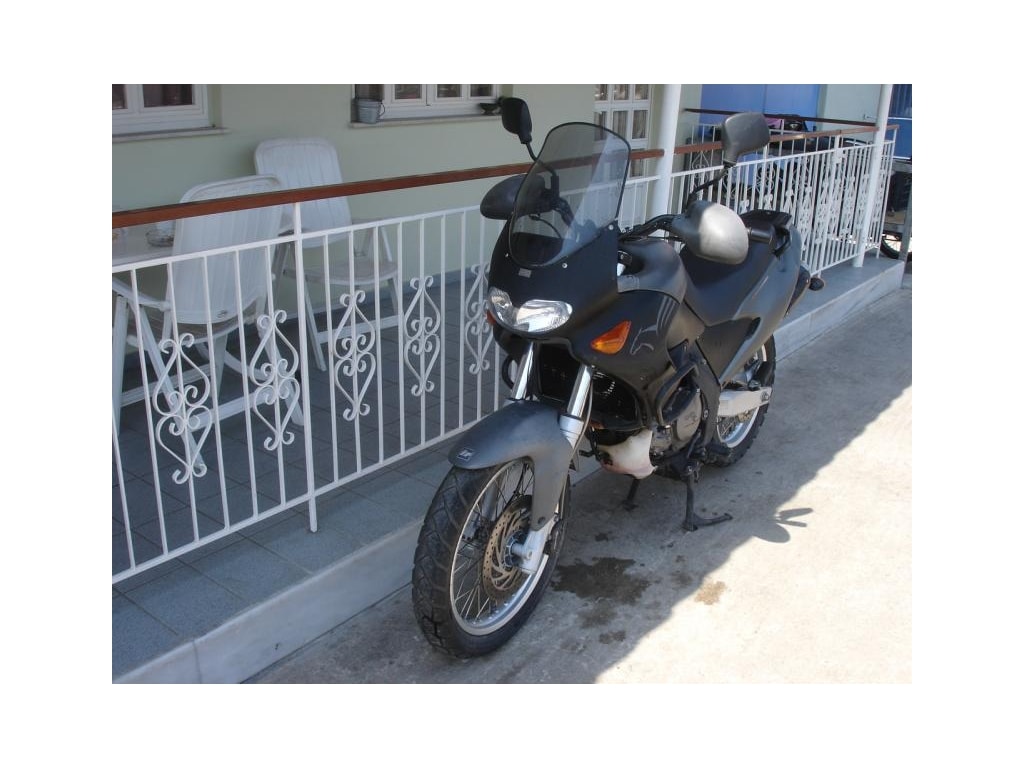 Ανταλλακτικά APRILIA PEGASO 650 2001