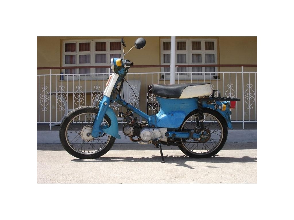 ΑΝΤΑΛΛΑΚΤΙΚΑ ΓΙΑ HONDA C50 1982 - 88