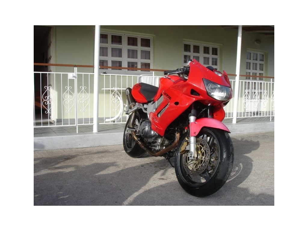 Ανταλλακτικά HONDA VTR 1000F 1999